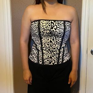 White House Black Market Corset Top. Size 2.